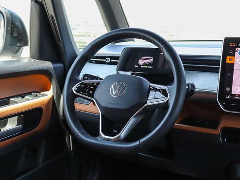 New 2025 Volkswagen ID. Buzz Pro S RWD image 16