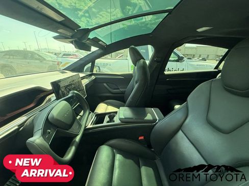 Used 2022 Tesla Model X Plaid AWD/4WD image 10