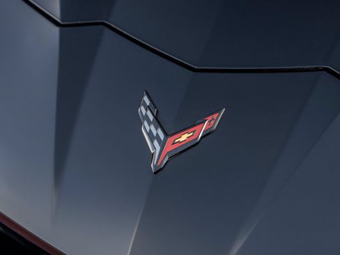 Used 2024 Chevrolet Corvette Stingray Premium Conv w/ Z51 Performance Package RWD image 15