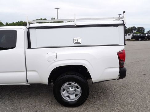 Used 2022 Toyota Tacoma SR RWD image 41
