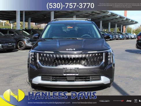 New 2026 Kia Carnival EX FWD image 4
