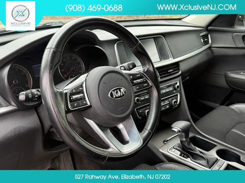 Used 2019 Kia Optima S FWD image 9