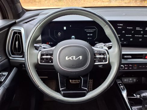 Used 2025 Kia Sorento SX Prestige w/ Sage Leather Package image 15