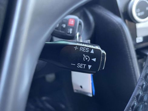 Used 2014 Toyota Camry SE image 28