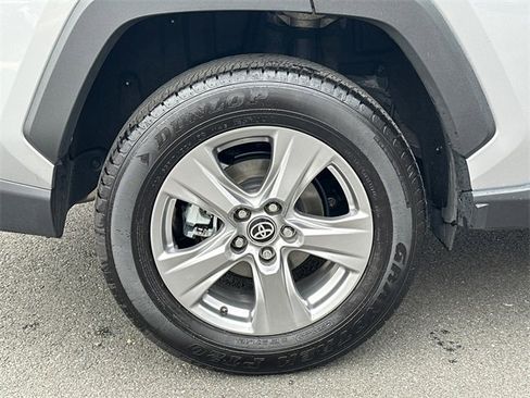 Used 2025 Toyota RAV4 XLE image 8