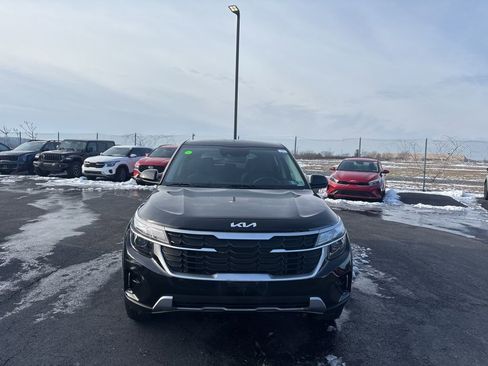 Certified 2024 Kia Seltos LX image 8