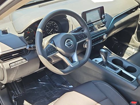 Used 2021 Nissan Altima 2.5 S FWD image 13