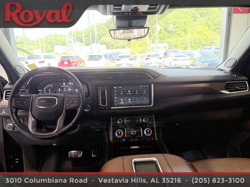 Used 2023 GMC Yukon Denali Ultimate AWD/4WD image 22