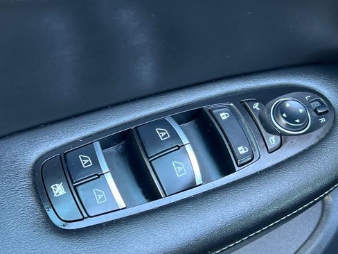 Used 2022 INFINITI QX50 Luxe w/ Cargo Package AWD/4WD image 13