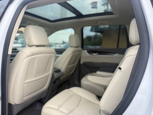 Used 2020 Cadillac XT6 Premium Luxury image 15