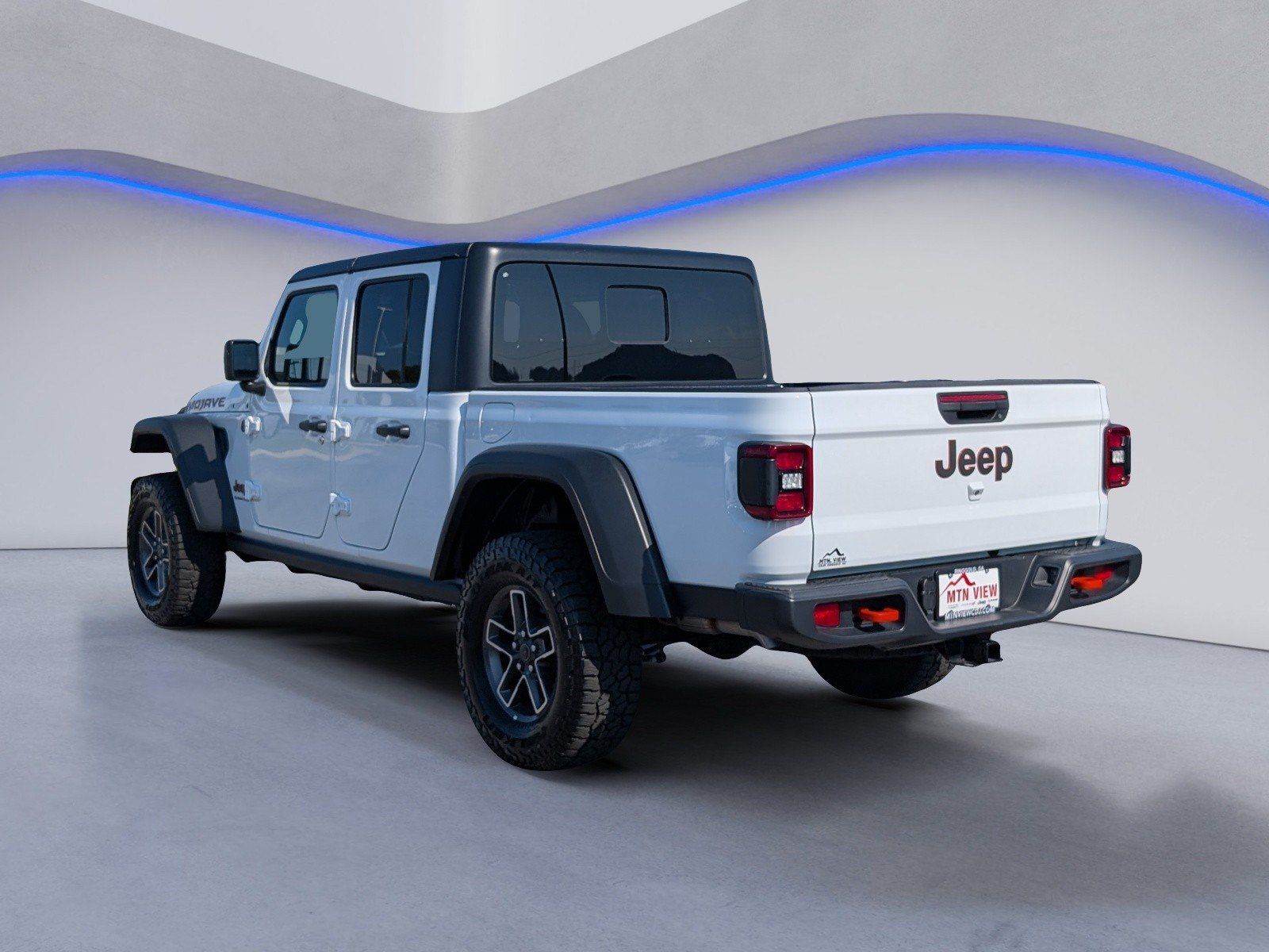 Used 2026 Jeep Gladiator Mojave AWD/4WD image 7