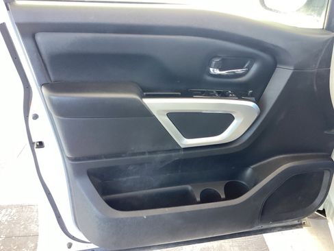 Used 2024 Nissan Titan SV w/ Accessory Utility Package image 22