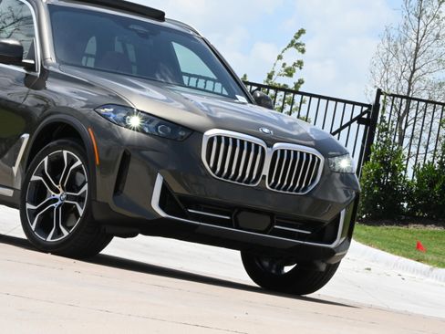 Certified 2026 BMW X5 sDrive40i RWD image 35