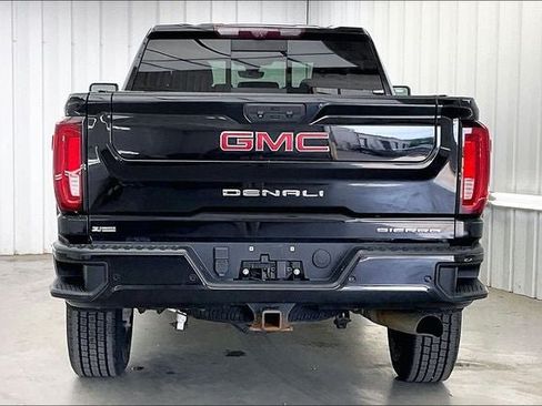 Used 2021 GMC Sierra 2500 Denali w/ Denali Black Diamond Edition AWD/4WD image 4