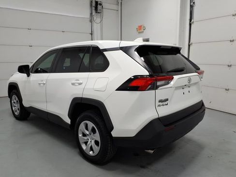 Used 2024 Toyota RAV4 LE FWD image 5