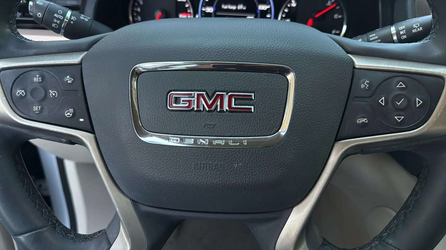 Used 2023 GMC Acadia Denali AWD/4WD image 12