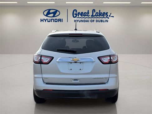 Used 2016 Chevrolet Traverse LS image 4