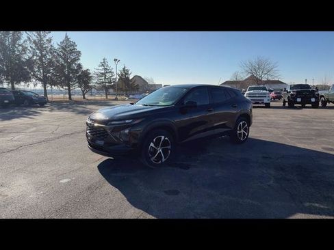 Used 2024 Chevrolet Trax RS w/ Driver Confidence Package image 27