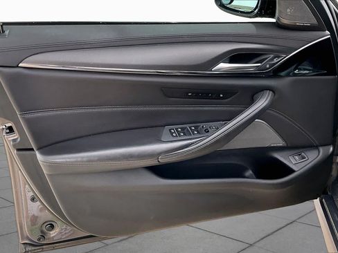 Used 2023 BMW M5 w/ Competition Package AWD/4WD image 21