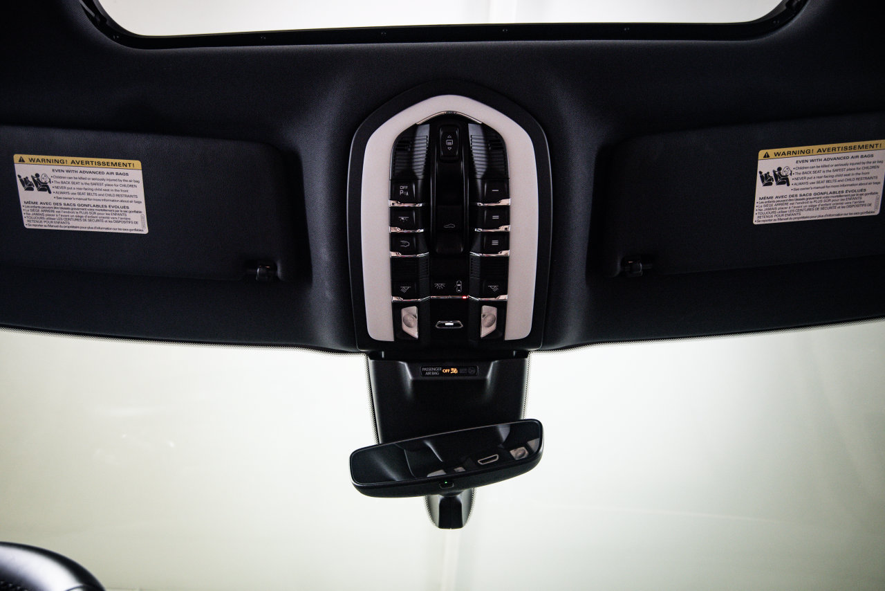 Certified 2026 Porsche Macan AWD/4WD image 20