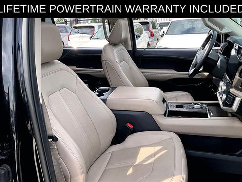 Used 2024 Ford Expedition Limited image 10
