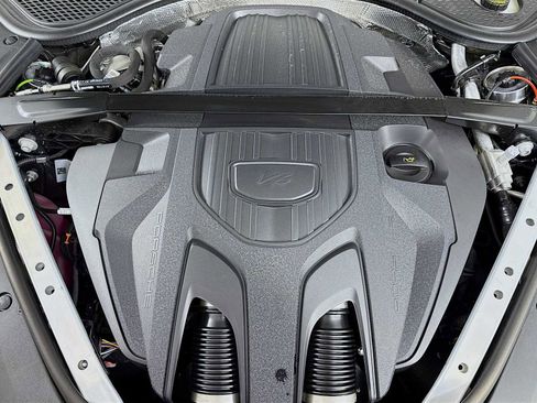 New 2025 Porsche Panamera image 31