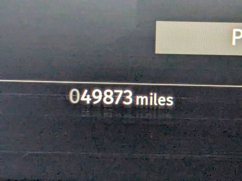 Used 2023 Land Rover Defender 110 image 34