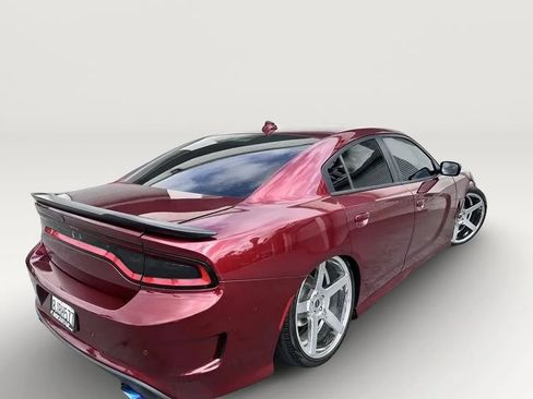 Used 2019 Dodge Charger R/T w/ Driver Confidence Group RWD image 8