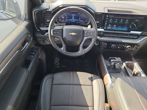 Used 2024 Chevrolet Silverado 1500 High Country w/ High Country Premium Package AWD/4WD image 10