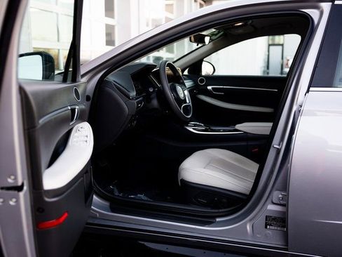 Used 2023 Hyundai Sonata SEL image 21