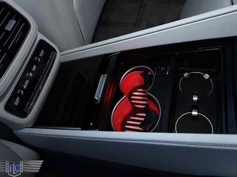 Used 2023 Mercedes-Benz Maybach GLS 600 4MATIC image 26