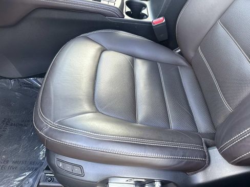 Certified 2025 MAZDA CX-5 Signature image 30