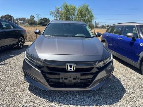 Used 2018 Honda Accord Touring image 5