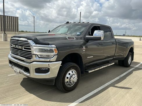 Used 2024 RAM 3500 Laramie w/ Bed Utility Group image 4