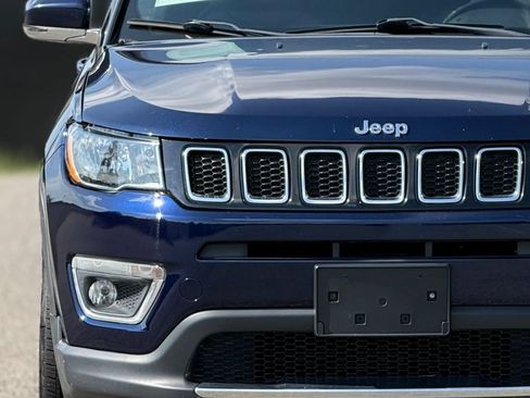 Used 2018 Jeep Compass Limited AWD/4WD image 11