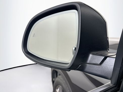 Used 2023 BMW X3 sDrive30i w/ Premium Package image 16