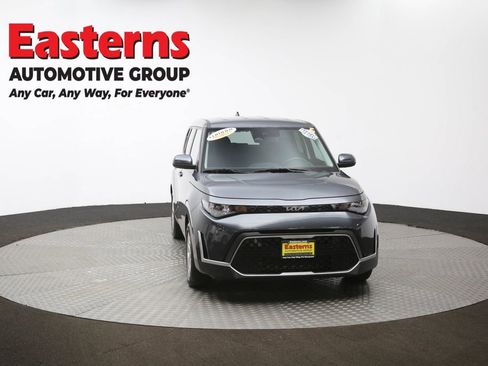 Used 2023 Kia Soul LX w/ LX Technology Package FWD image 51