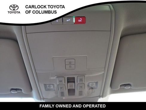 Used 2021 Volkswagen Atlas SEL AWD/4WD image 30