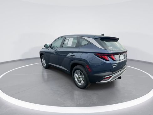 Certified 2025 Hyundai Tucson SE FWD image 6