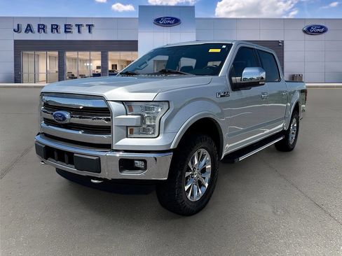 Used 2015 Ford F150 Lariat w/ Equipment Group 502A Luxury AWD/4WD image 2