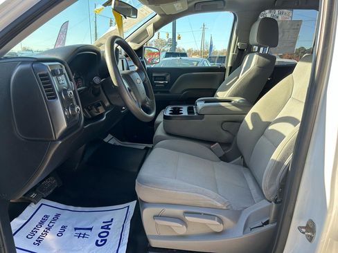 Used 2019 Chevrolet Silverado 1500 W/T w/ WT Convenience Package AWD/4WD image 9