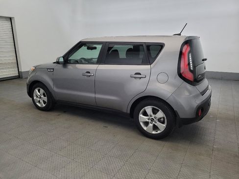Used 2018 Kia Soul FWD image 3