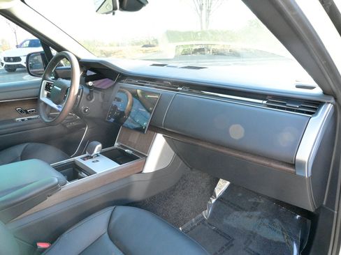 Used 2025 Land Rover Range Rover Long Wheelbase Autobiography image 52