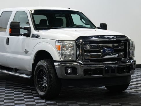 Used 2015 Ford F250 XLT w/ XLT Value Package image 9