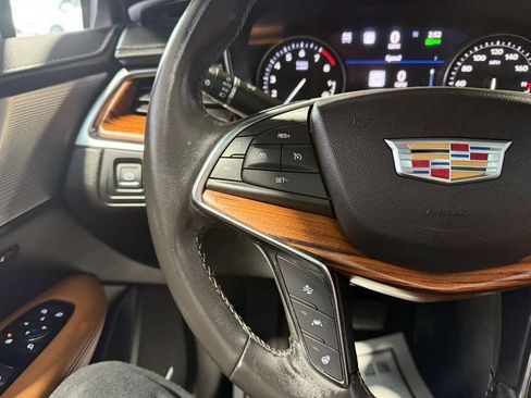 Used 2022 Cadillac XT5 Premium Luxury w/ Technology Package image 13