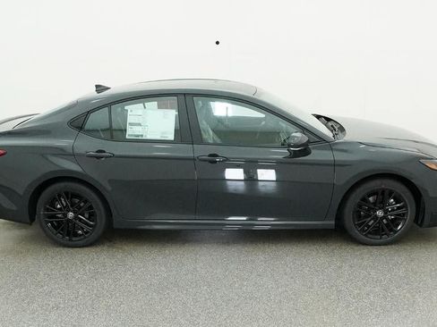 New 2026 Toyota Camry SE FWD image 11