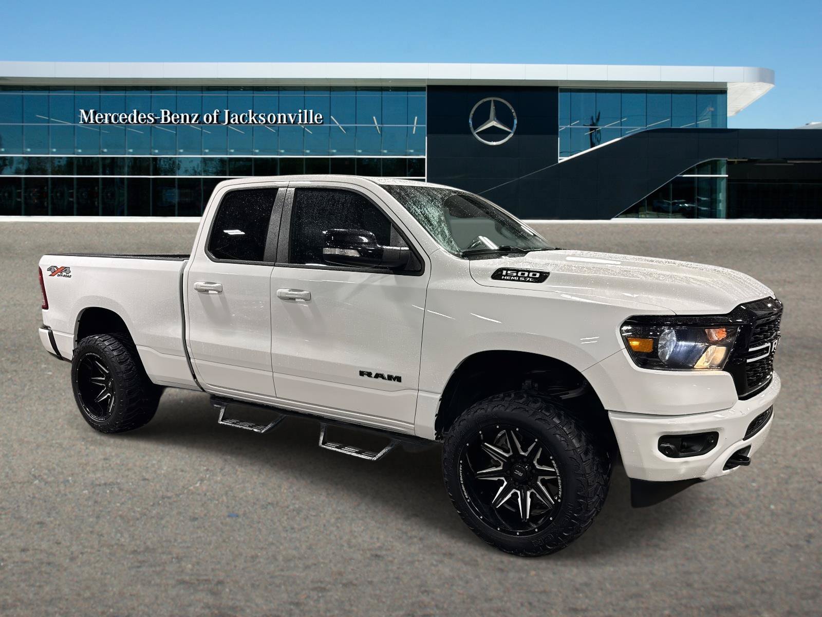 Used 2022 RAM 1500 Big Horn AWD/4WD image 1