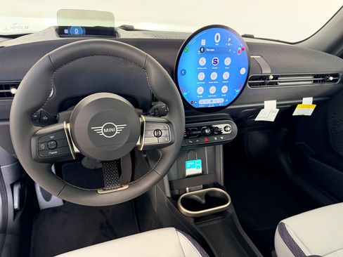 New 2026 MINI Cooper 2-Door Hardtop FWD image 4