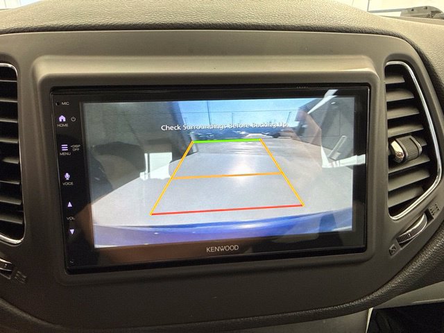 Used 2020 Jeep Compass Latitude FWD image 23
