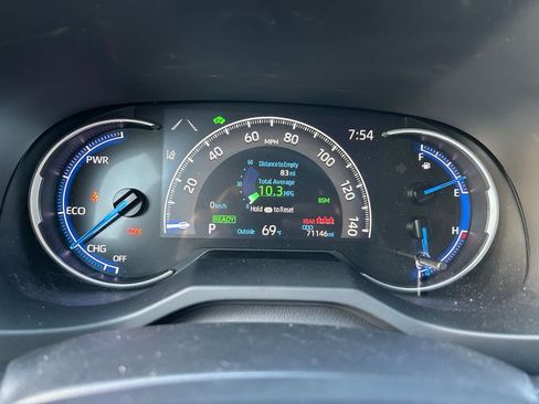 Used 2023 Toyota RAV4 XLE Premium image 24